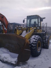 Фронтальный погрузчик Komatsu WA300-3