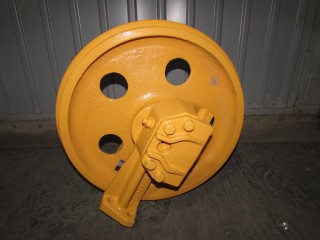 Натяжное ведущее ( направляющее ) колесо гусеницы - ленивец для экскаватора Mitsubishi BD2G / BD2H
